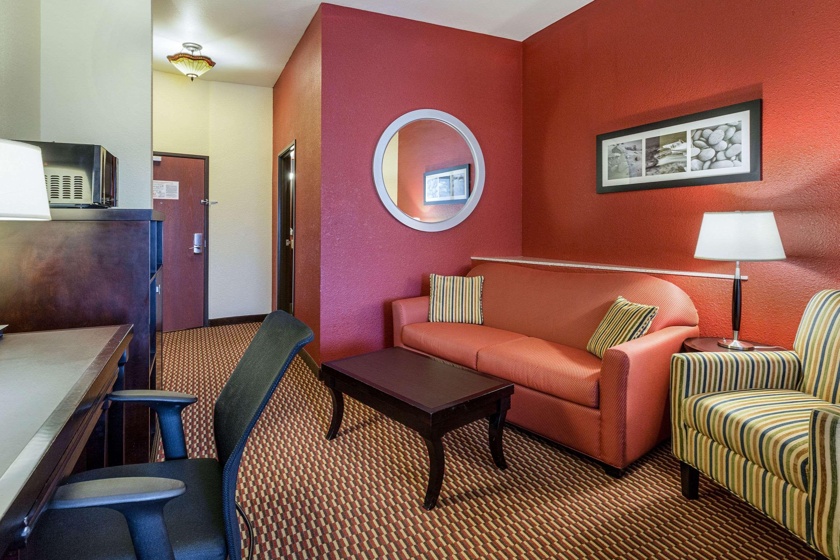 Comfort Suites Leesville エクステリア 写真